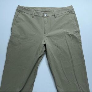Lululemon ABC Pants Mens Size 36x30 Khaki VersaTwill Performance Golf M5B66